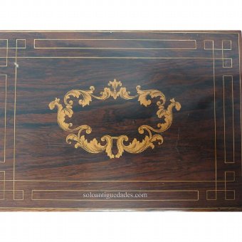 Antique Box Elizabethan Collection