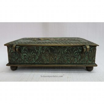 Antique Box neoclassical collection