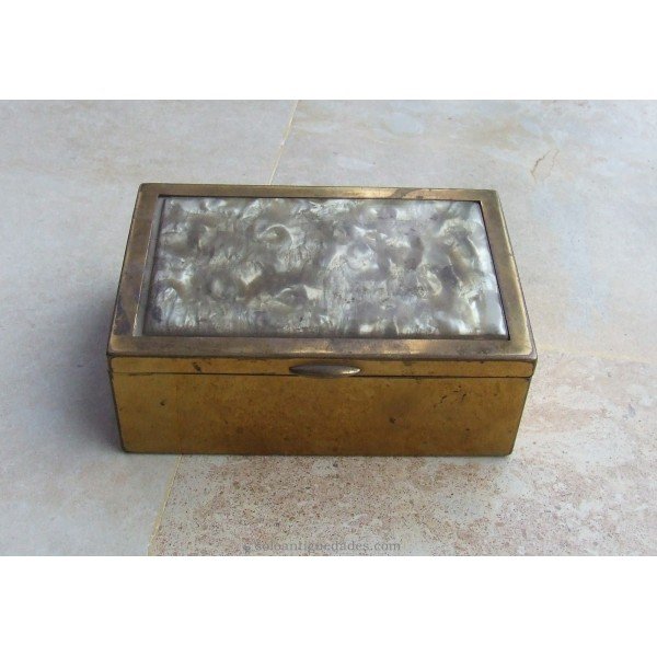 Bronze box decorated with mother of pearl