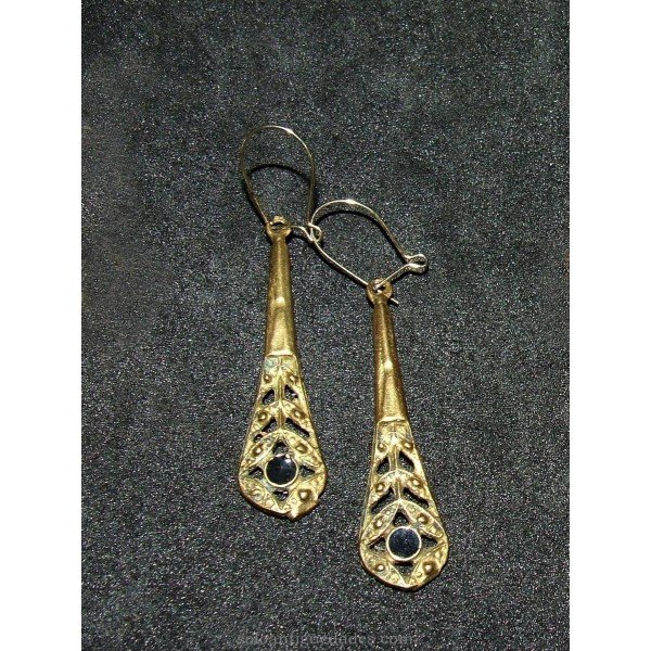Vermeil earrings with pyramidal