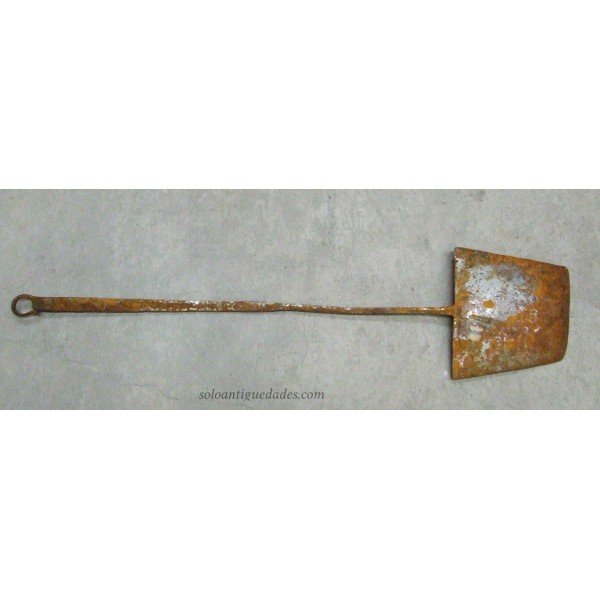 Antique Pala rusty iron cooking