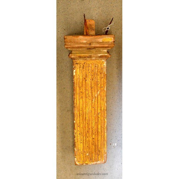 Antique Grooved wooden pilaster