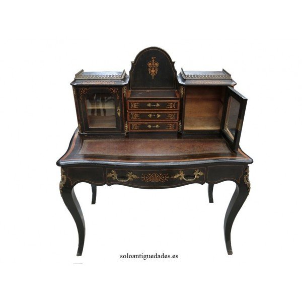 Elegant English rosewood desk