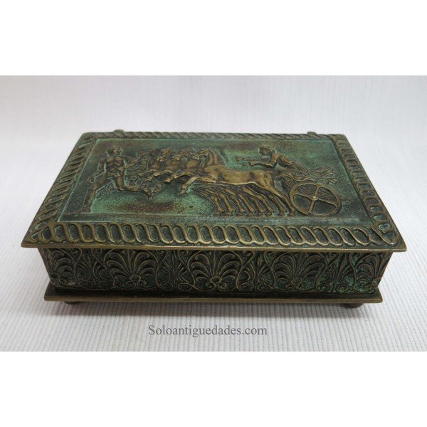 Box neoclassical collection