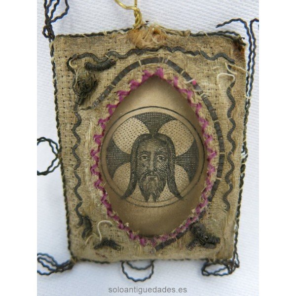 Antique Scapular dedicated to Jesus Christ | ANTIQUES.CO.UK