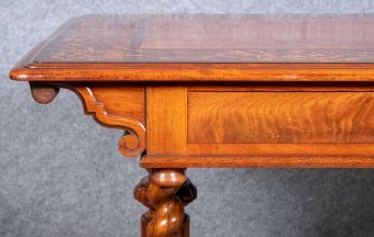 Antique Fine Victorian Centre Table