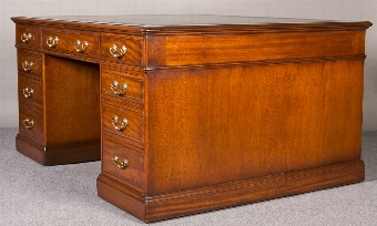 Antique Superb Gillows of Lancaster Partners Desk