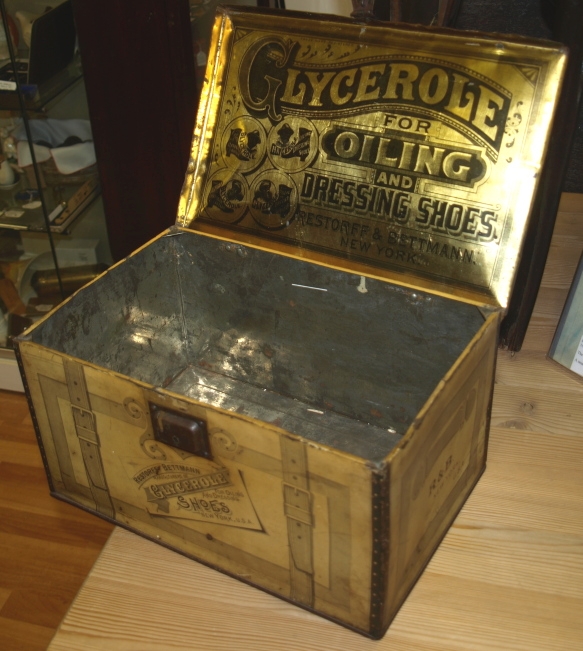 Late 19th/early 20th century advertising tin. 