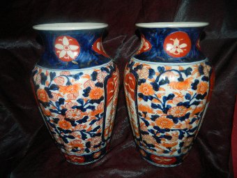 Antique Pair of Imari vases Meiji period 