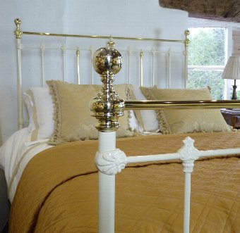 Antique Cream Brass and Iron Bed – MK48