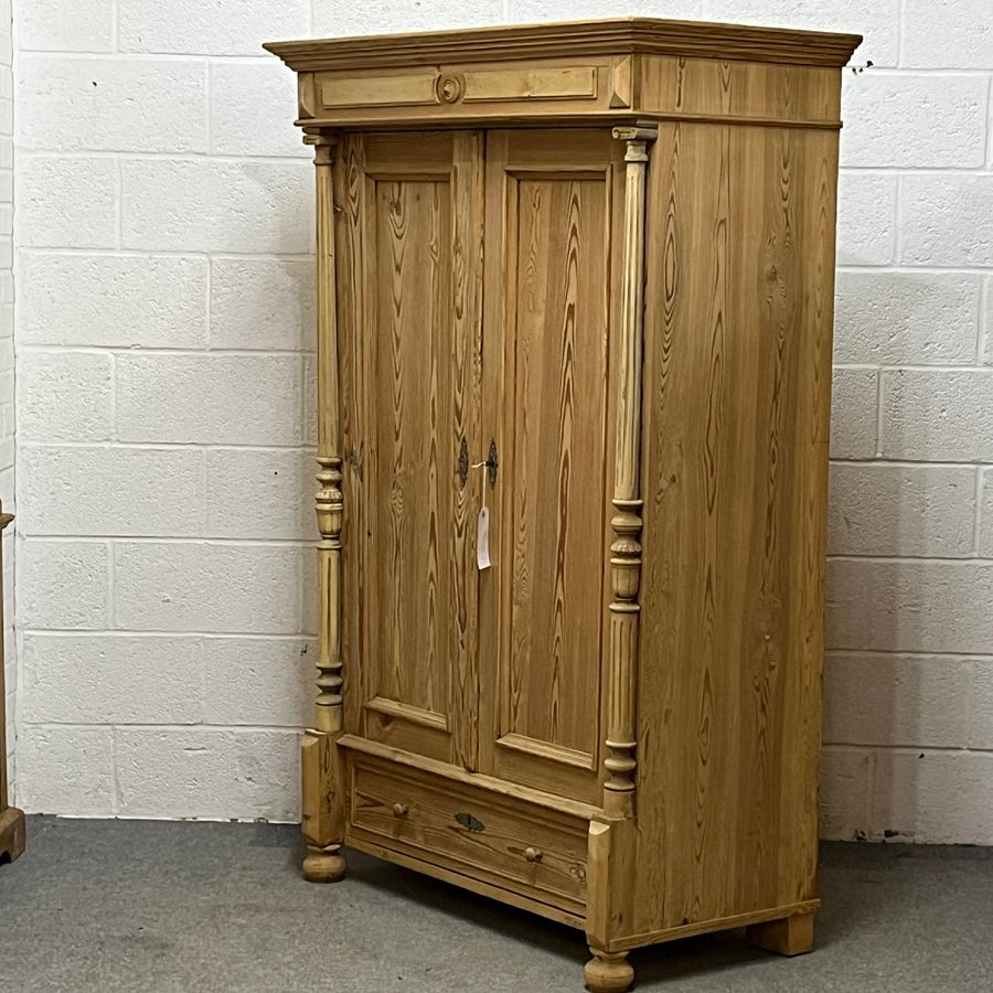 Antique Small Old Pine 2 Door Wardrobe With Columns And Bottom Drawer (W2608D)