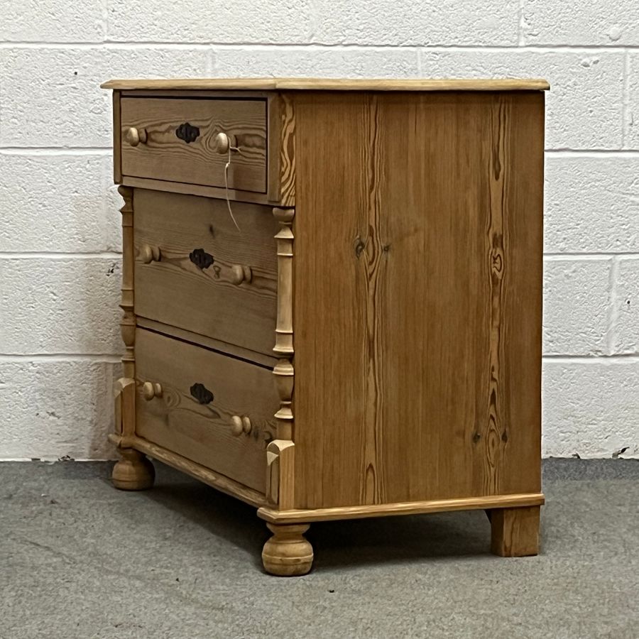 Antique Antique Pine 3 Drawer Chest Of Drawers (Y0409B)