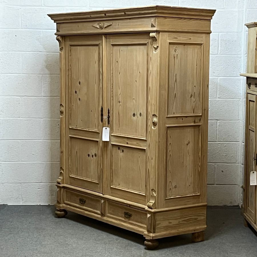 Antique Spacious Double Old Pine Wardrobe with Lower Drawer (A5507F)