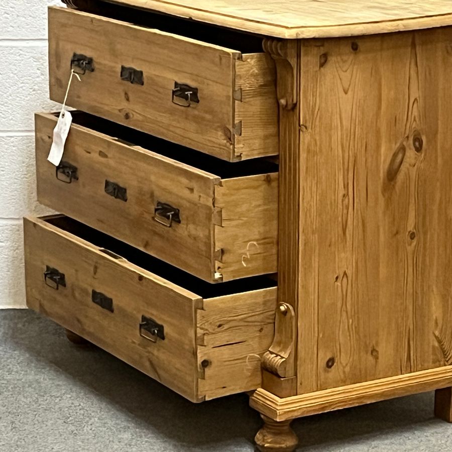Antique Small Old Pine Chest Of 3 Drawers (Z1302B)