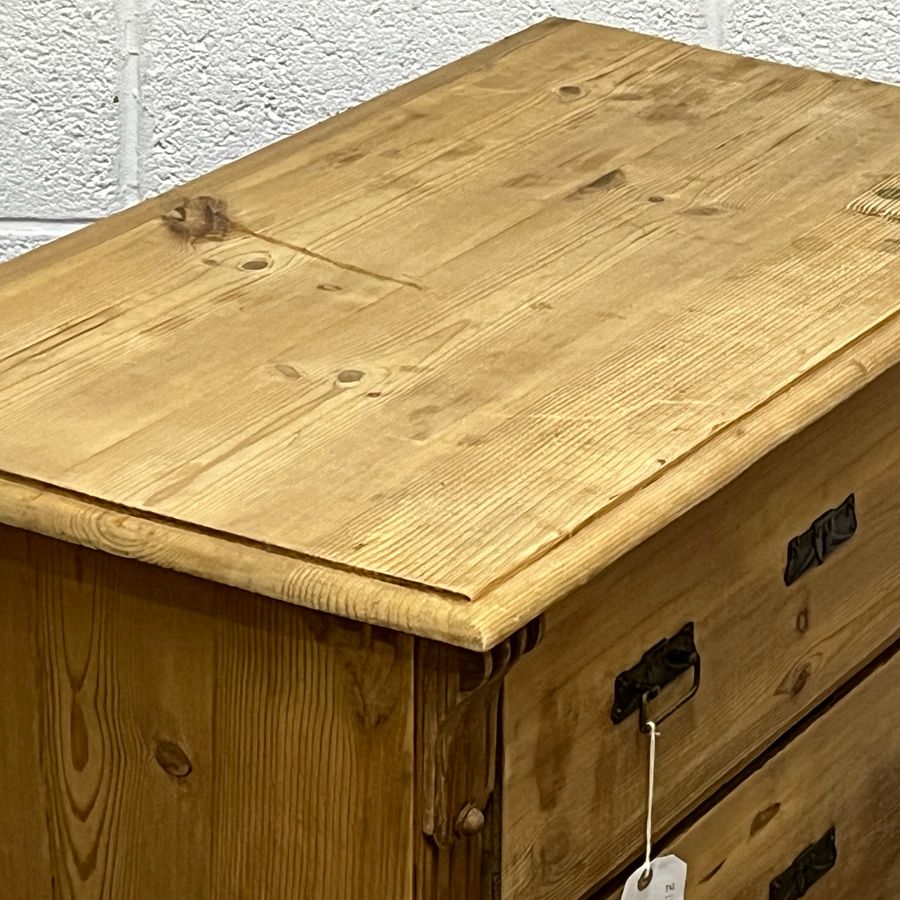 Antique Small Old Pine Chest Of 3 Drawers (Z1302B)