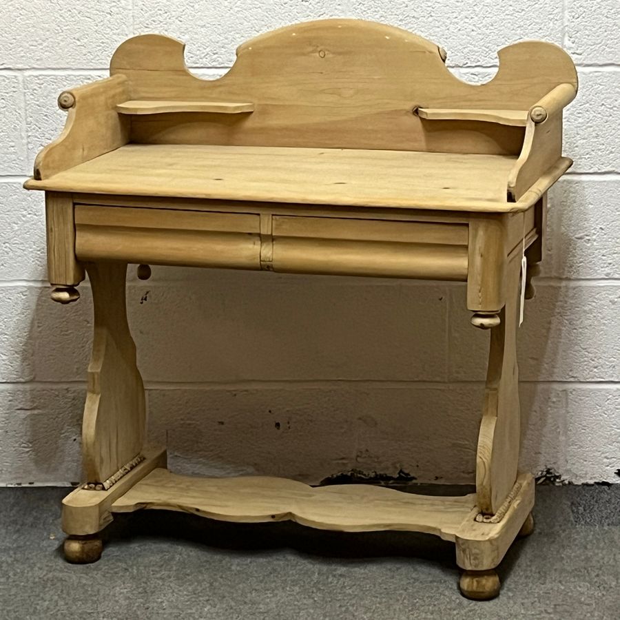 Antique Decorative Victorian Pine Desk (C2803B)