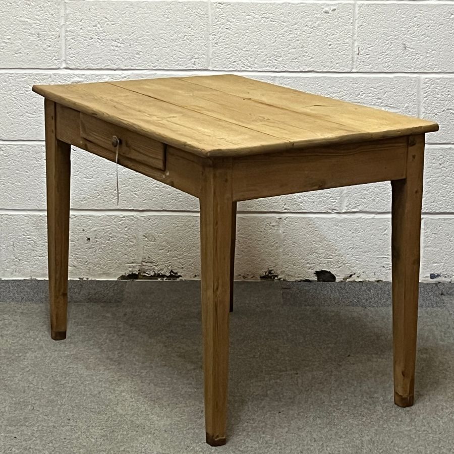 Antique Small Old Pine Table With Drawer (C1704C)