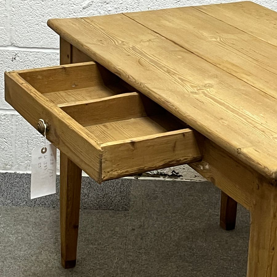 Antique Small Old Pine Table With Drawer (C1704C)