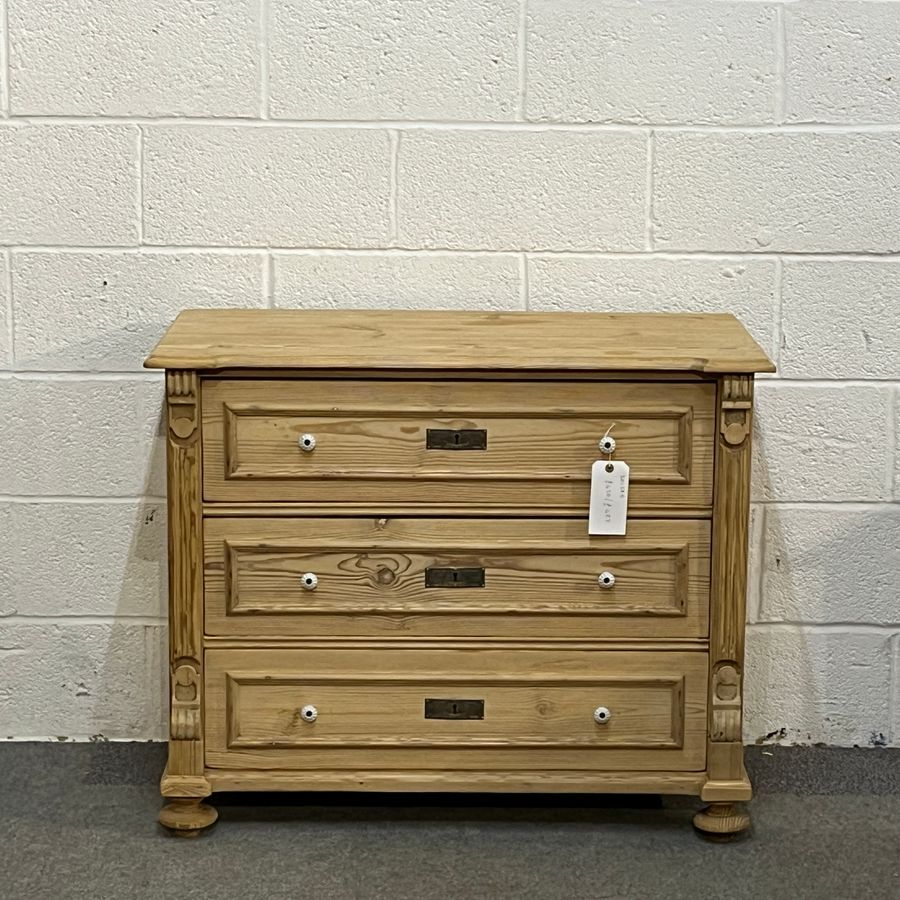 Antique Pine Chest Of 3 Drawers (D0158B)