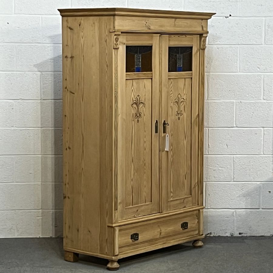 Antique Small Pine Wardrobe With Bottom Drawer (D0608D)