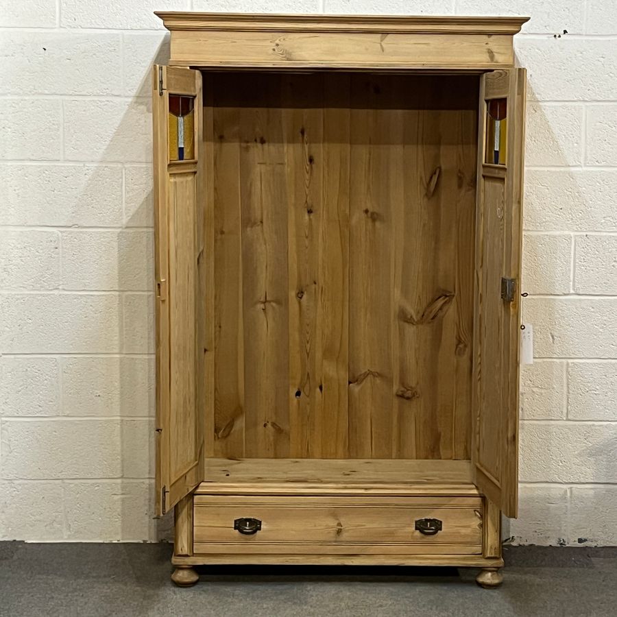 Antique Small Pine Wardrobe With Bottom Drawer (D0608D)