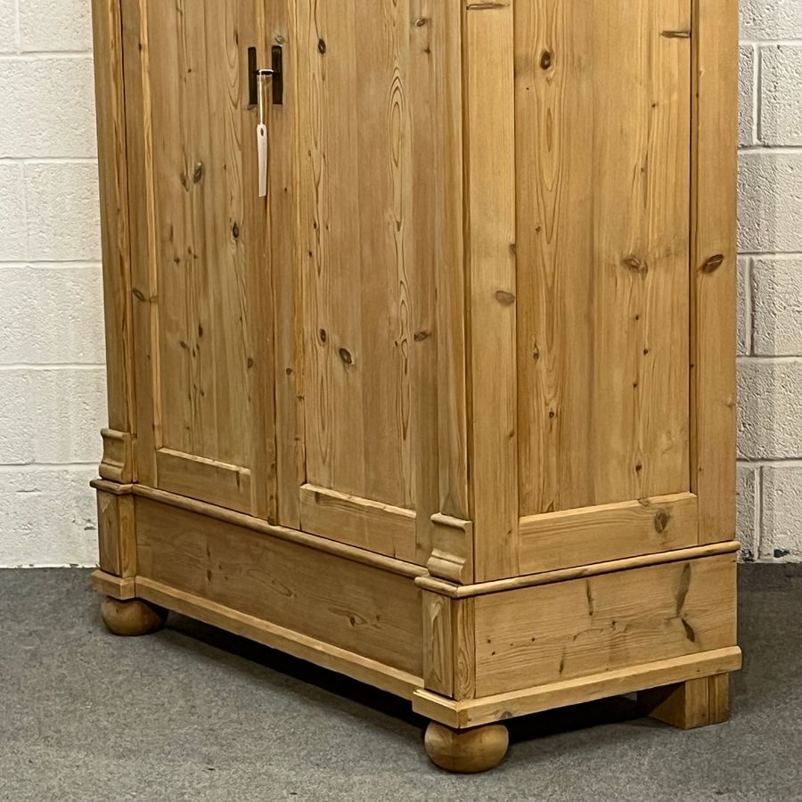 Antique Tall Fairly Slim 1920’s Pine Wardrobe (Dismantles) D0705E