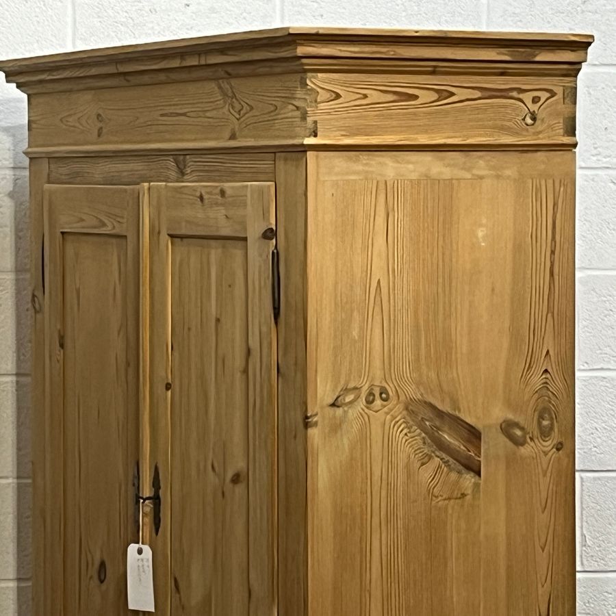 Antique Small Double Antique Pine Wardrobe (Dismantles) D0805E