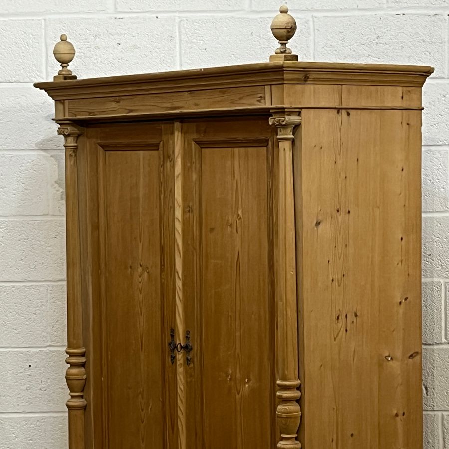 Antique Small Column Antique Pine Double Wardrobe With Bottom Drawer (D1805D)