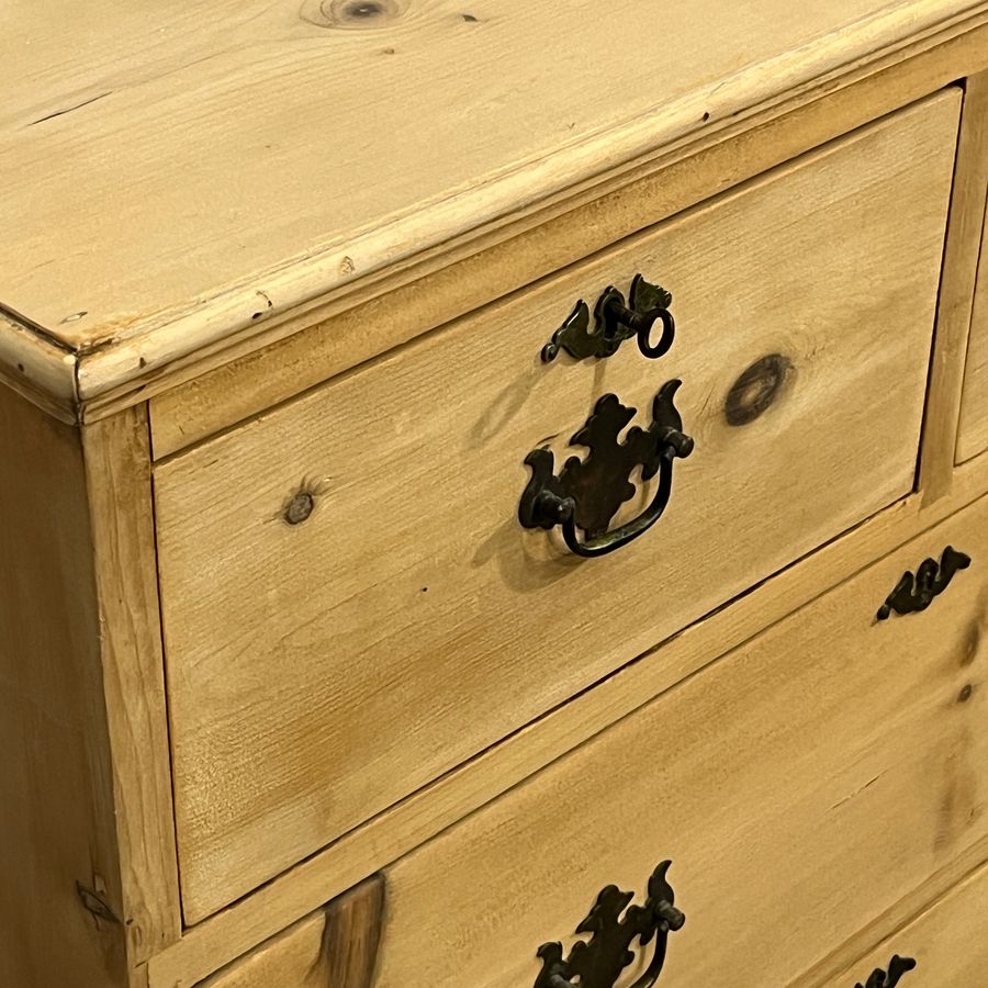 Antique Small Late Victorian Pine Chest Of Drawers (D2504C)