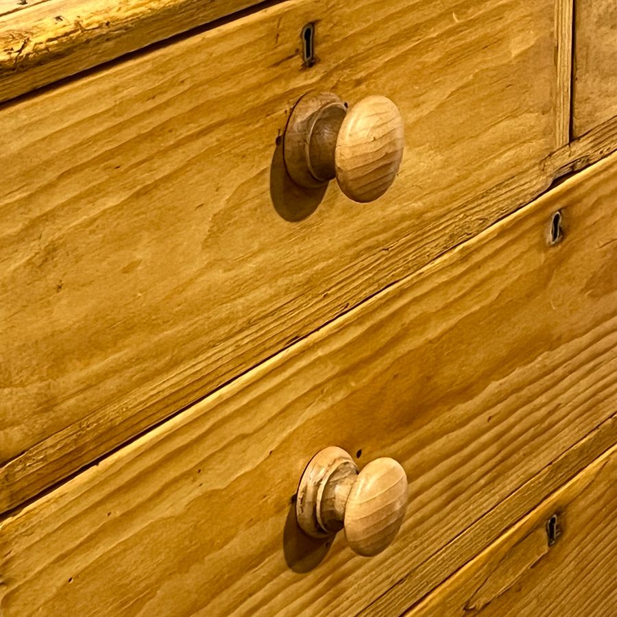 Antique Large Waxed Victorian Pine Chest Of Drawers (D2909C)