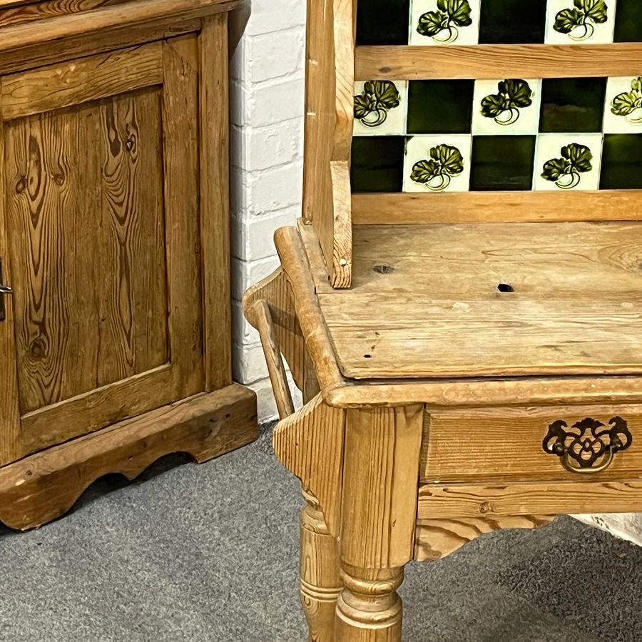 Antique Victorian Pine Tiled Washstand (C6809A)