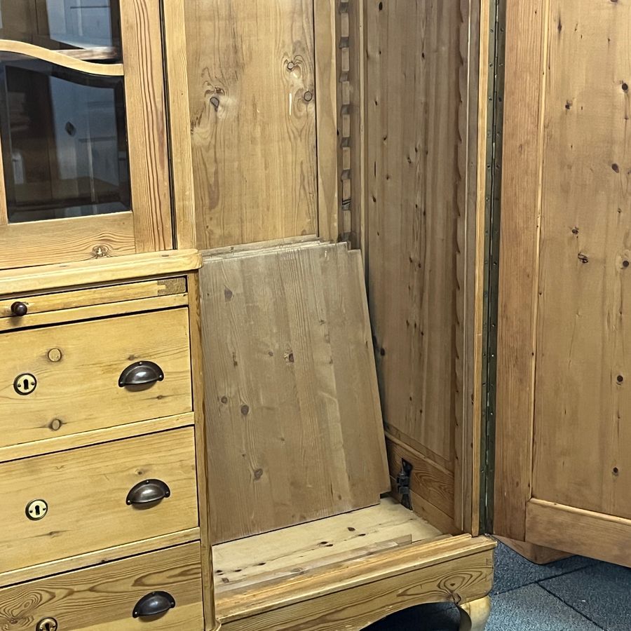 Antique Large Antique Pine Bedroom Wardrobe Unit (D4705F)