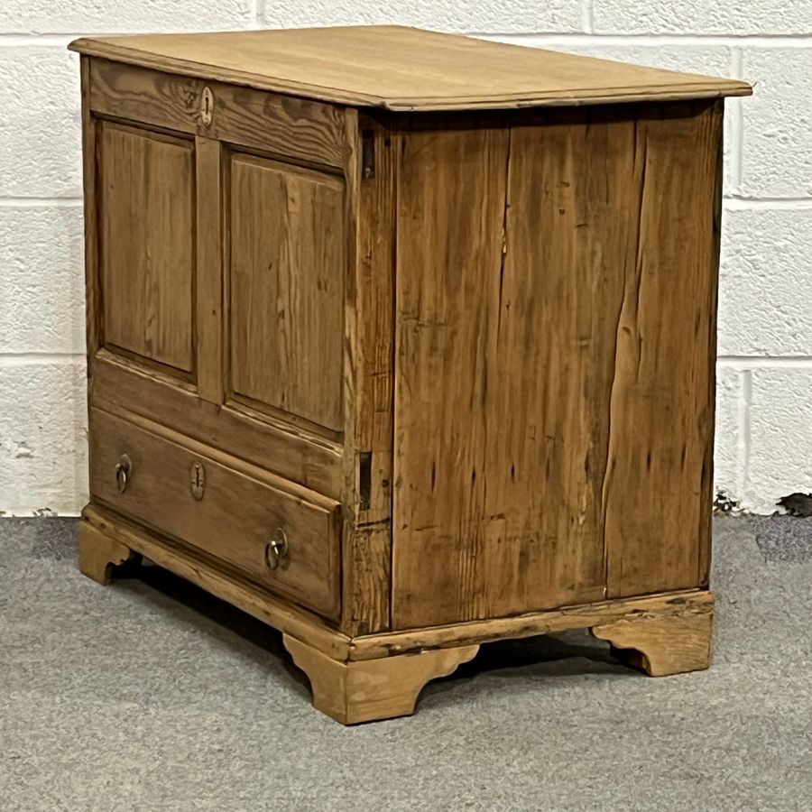 Antique Small Georgian Pine Mule Chest (D6152C)