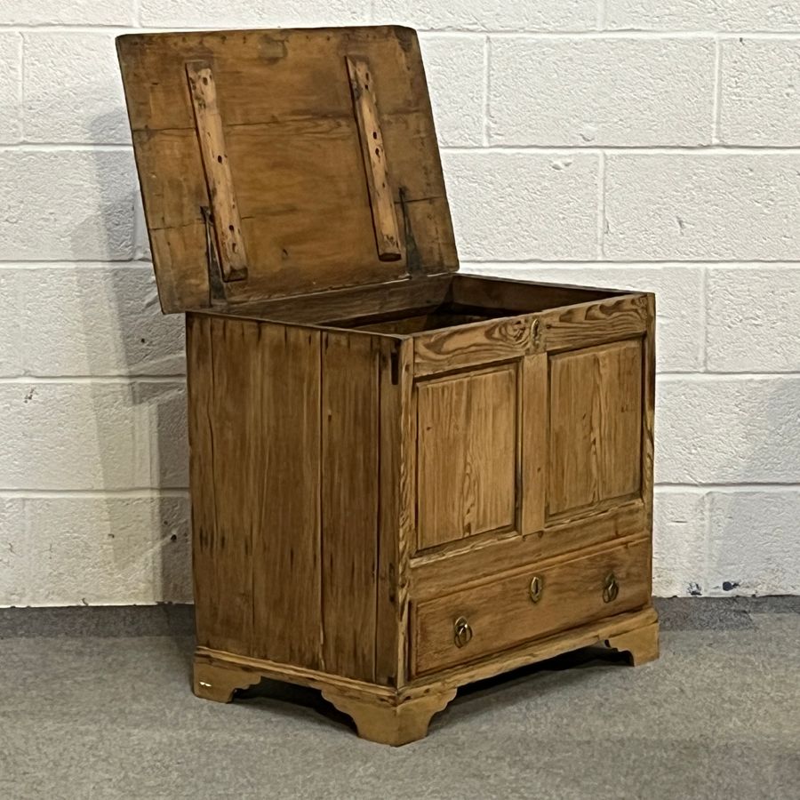 Antique Small Georgian Pine Mule Chest (D6152C)