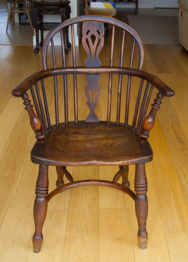 Antique Antique Yew Elm And Ash Nottinghamshire Windsor Chair