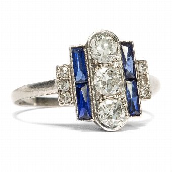 Antique Art Deco Platinum Ring with Brilliants Wesselton Diamonds & Sapphires.