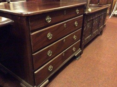 Antique Georgian Mahogany Chest of Drawers c.1760