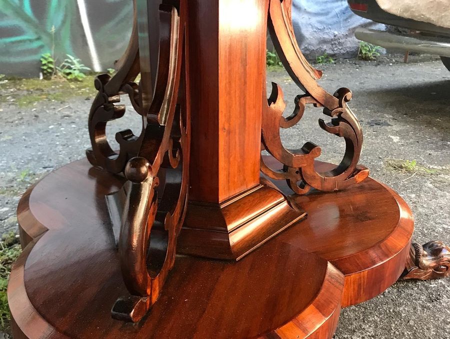 Antique Fantastic Quality Antique Rosewood Dining Table