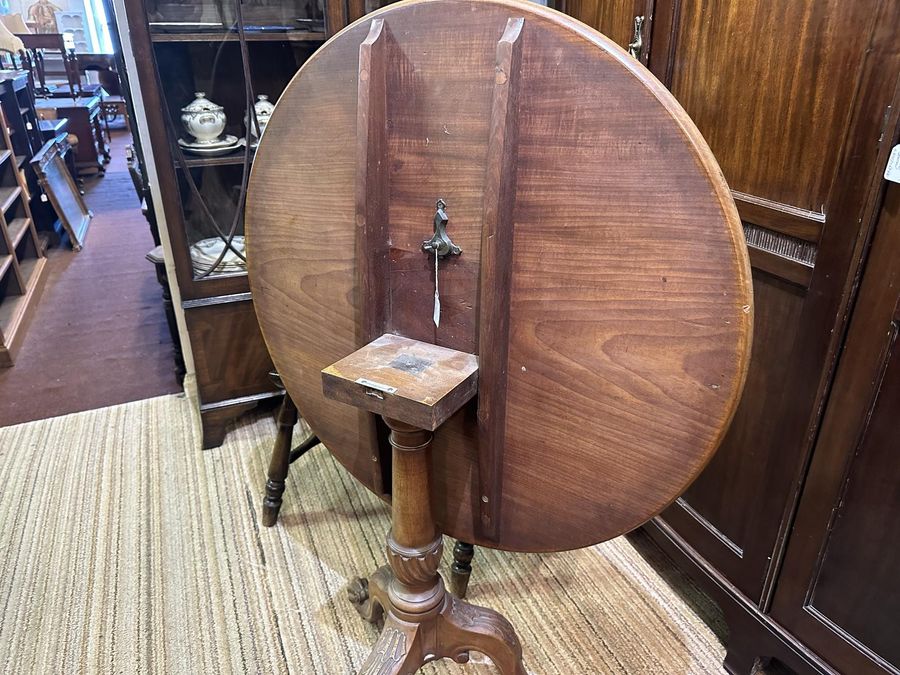 Antique Large Georgian Tripod Table