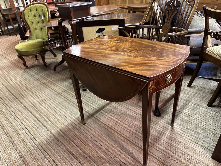 Antique Top Quality Georgian Drop Leaf Table