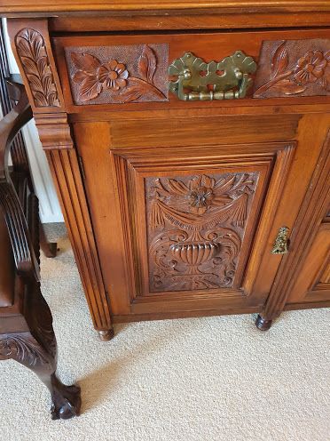 Antique Top Quality Red Walnut Sideboard c.1870