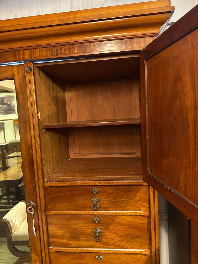 Antique Good quality Compactum wardrobe 