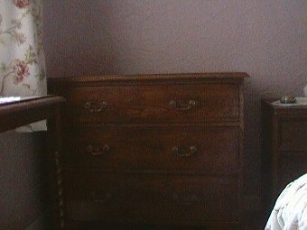 chest   of   drawers