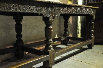 Antique A WONDERFUL CHARLES I WEST COUNTRY OAK REFECTORY TABLE. CIRCA 1630