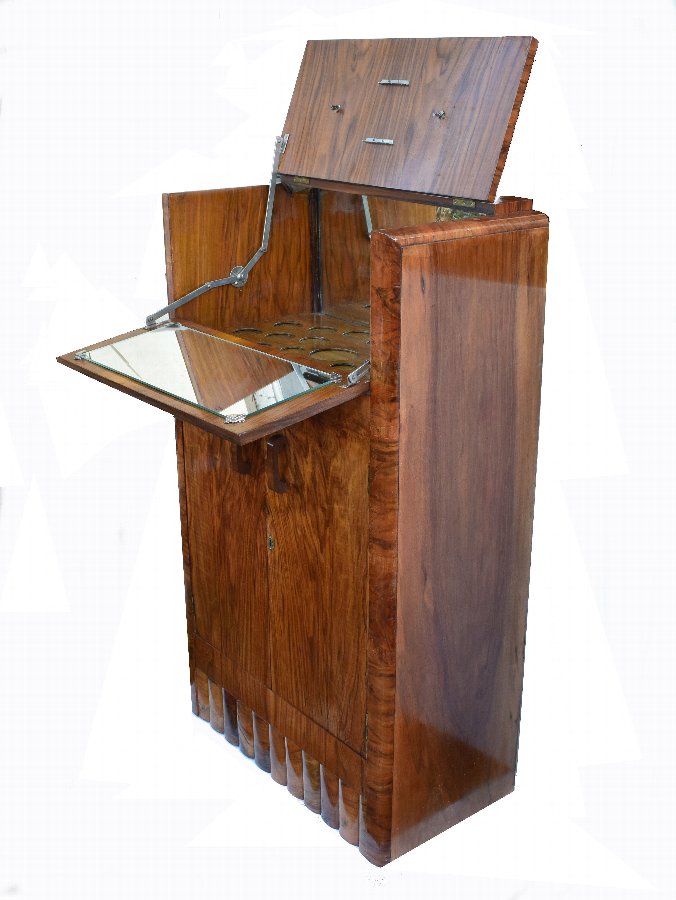 1930's Art Deco Fitted Walnut Cocktail Cabinet