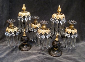 Chandeliers & Lighting 