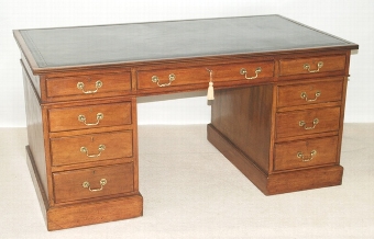 Victorian Mahogany Pedestal Desk by Willson