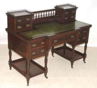 Fine Victorian Mahogany Writing Desk