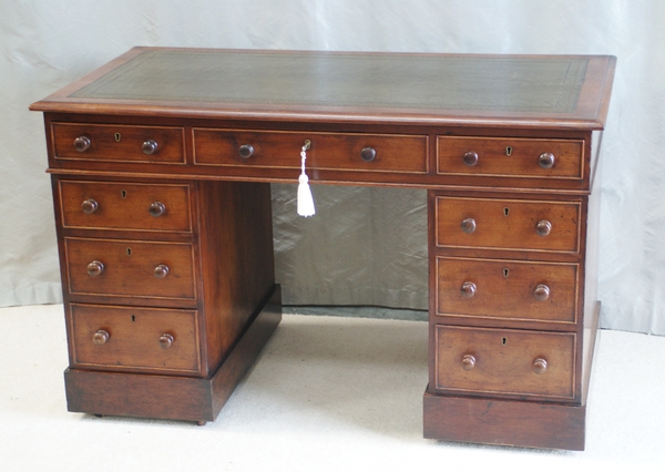 Antique Victorian Mahogany Pedestal Desk
