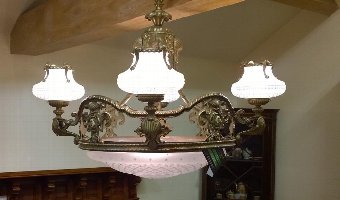 Antique Top quality Bronze Centre / Ceiling Light fitting with cut glass shades
